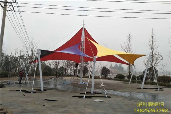 膜结构高透光遮阳伞