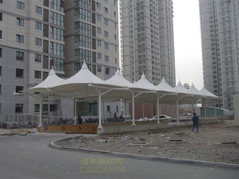 膜结构的膜是什么材质